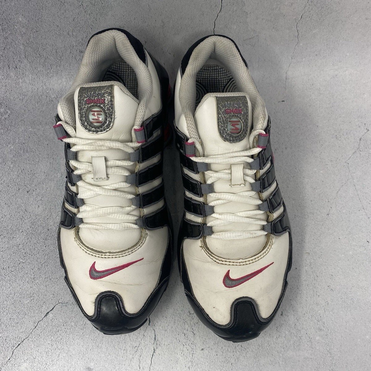 Vintage Nike Shox NZ Women Sz 7 M Black Pink Low Top Shoes Vintage Nike Shox NZ Women Sz 7 M Black Pink Low Top Shoes
