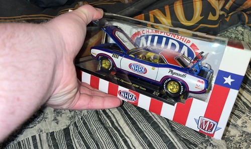 2023 M2 MACHINES NHRA 1971 PLYMOUTH HEMI CUDA!!! CHASE!! 1/750 PCS!! 1/24 SCALE! - Picture 10 of 13