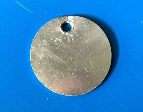 Castrol Motor Oil Thin Metal Badge - Picture 2 of 2