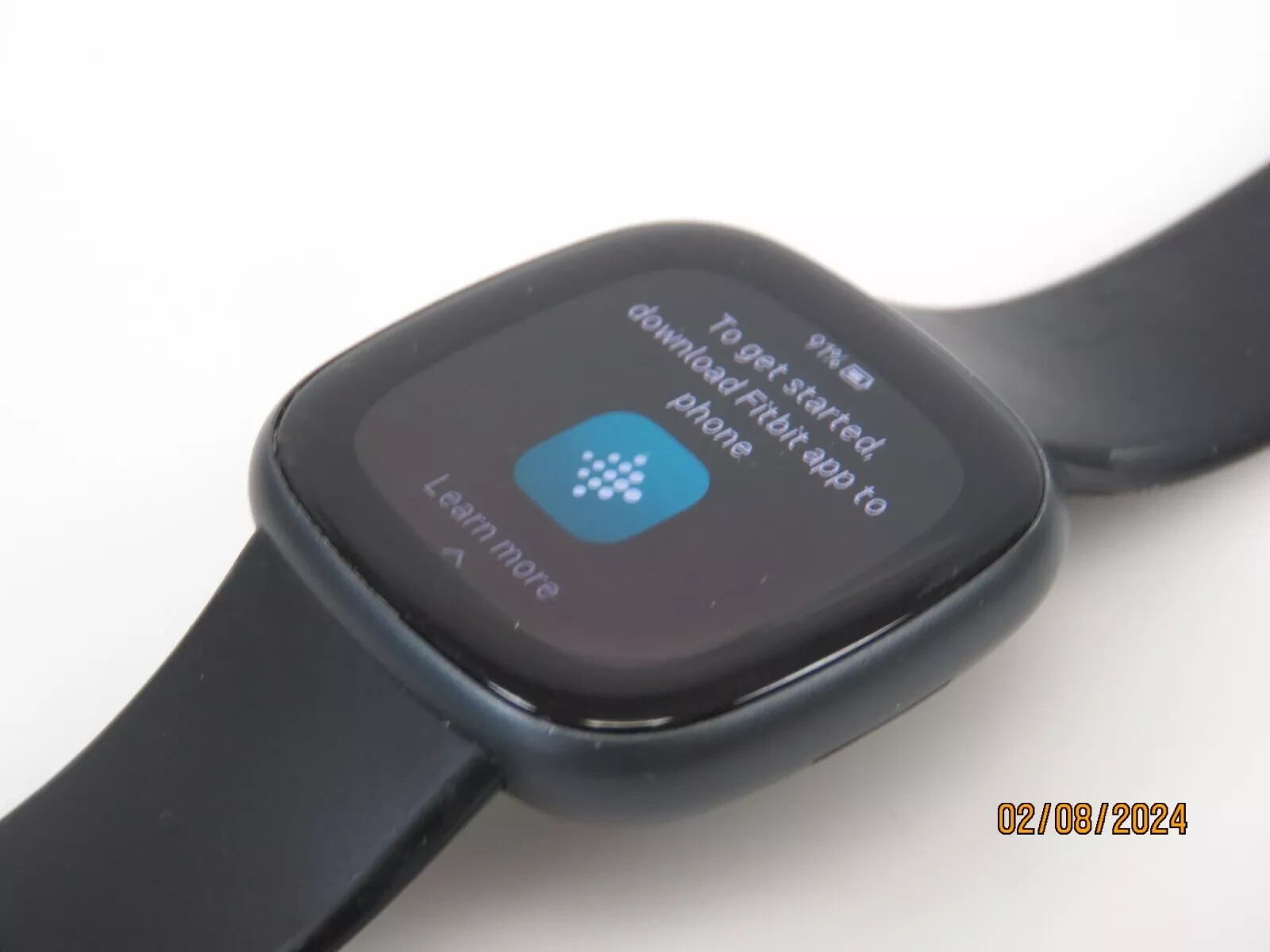 Fitbit Versa 4 Smartwatch with Fitbit Premium & Heart Rate Monitor