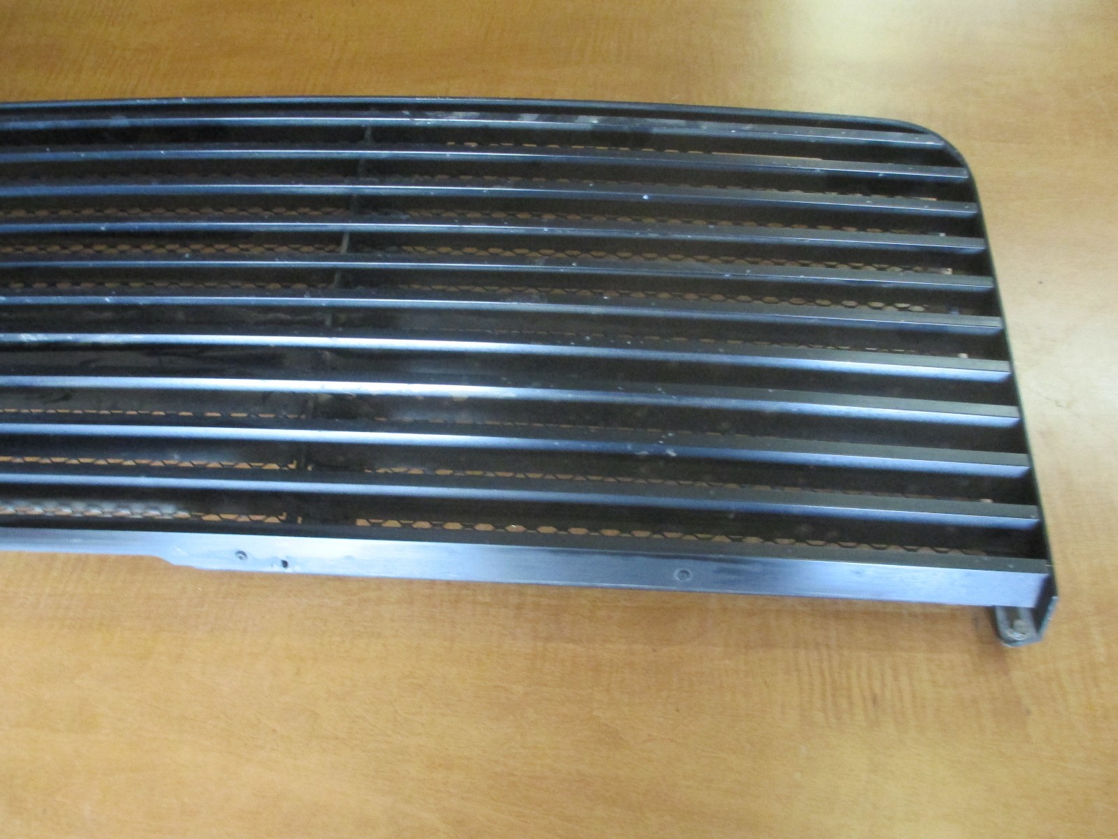 Ferrari Testarossa - Rear Engine Cover Grille # 61500500