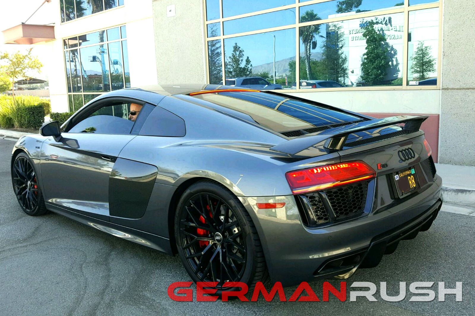 GR CARBON FIBER REAR DIFFUSER AUDI R8 2016-2018  / Vacuum / Make Offer