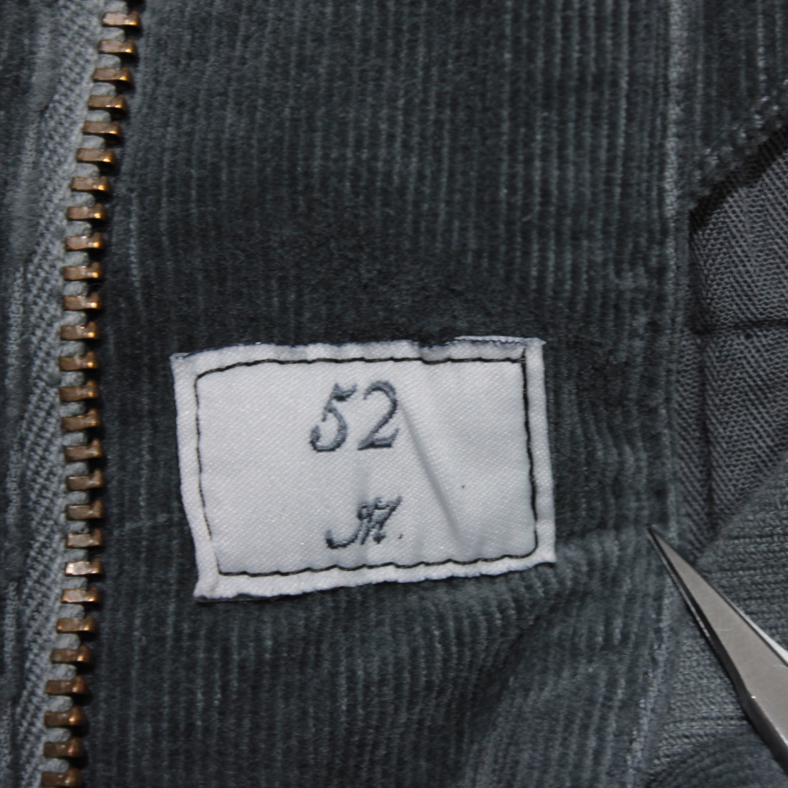 Mason's NWT Chinos / Casual Pants Size 52 (36 US) In Solid Gray Corduroy