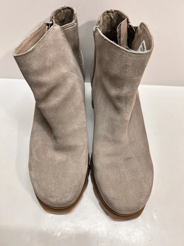 Bota para mujer Sorel Joan Of Arctic Wedge III 2021 con cremallera Omega Taupe talla 6 Foto 3 de 4