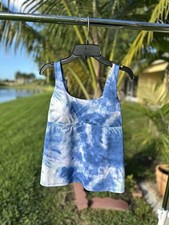 Size Small Nike Swim Tankini Top Women  s Swimsuit Top Scoop Neck NESSC329