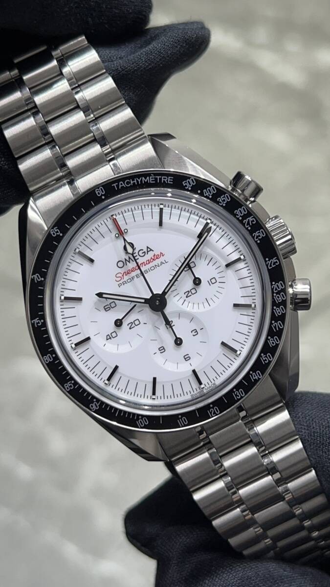 OMEGA Speedmaster Moonwatch Stainless Steel Wind
