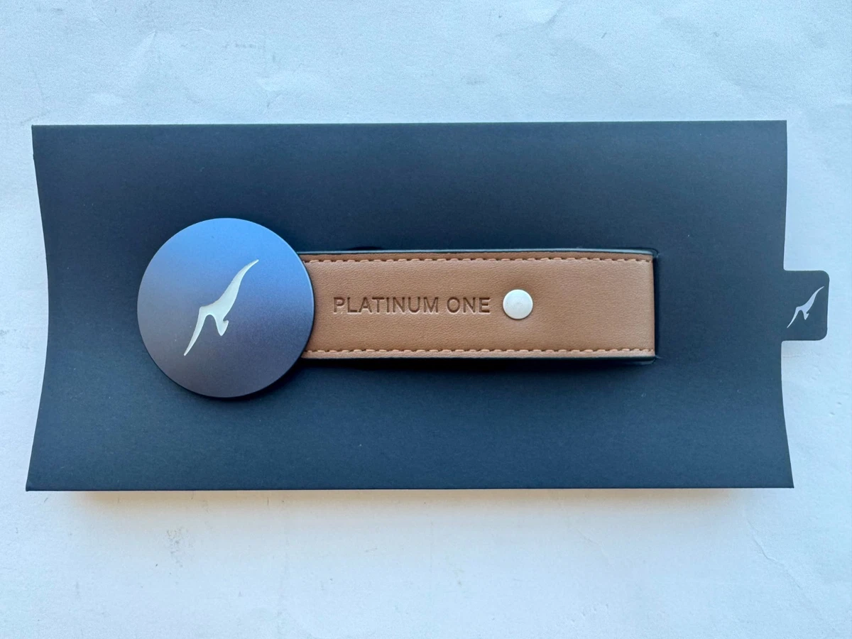 Qantas PLATINUM ONE Luggage Bag Tag - new, unused and in original packaging