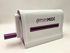 Gemini Midi Manual Die Cutting & Embossing Machine 6″ x 9″ Opening Plate 