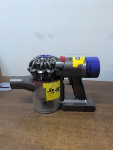 Dyson V7 Hauptteil voll funktionsfähig muss nur ersetzt werden neuer Akku