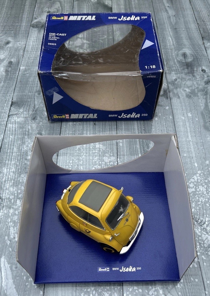 Revell BMW Isetta 250 Deutsche Bundespost 1961 Diecast 1:18 Bubble Car Boxed