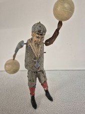 Bing -  Junge mit B&auml;llen -mit funkt. Uhrwerk im Originalzustand!