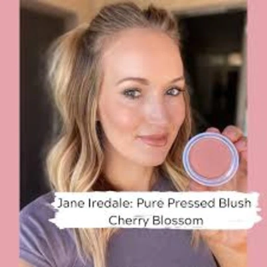 Rubor Jane Iredale PurePressed - Flor de cerezo Foto 2 de 4