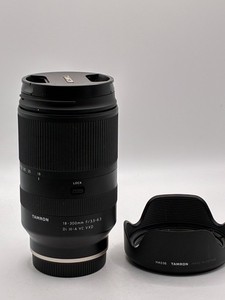 TAMRON for SONY E-MOUNT 18-300mm f/3.5-6.3 Di III-A VC VXD LENS - VERY GOOD