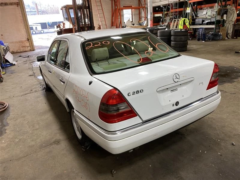 Brazo de control inferior delantero izquierdo mercedes-benz c280 1997 1127083 Foto 3 de 4