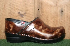 SANITA Brown Patent Leather Clogs EUR 38 | US 7-7.5 - Made in Poland