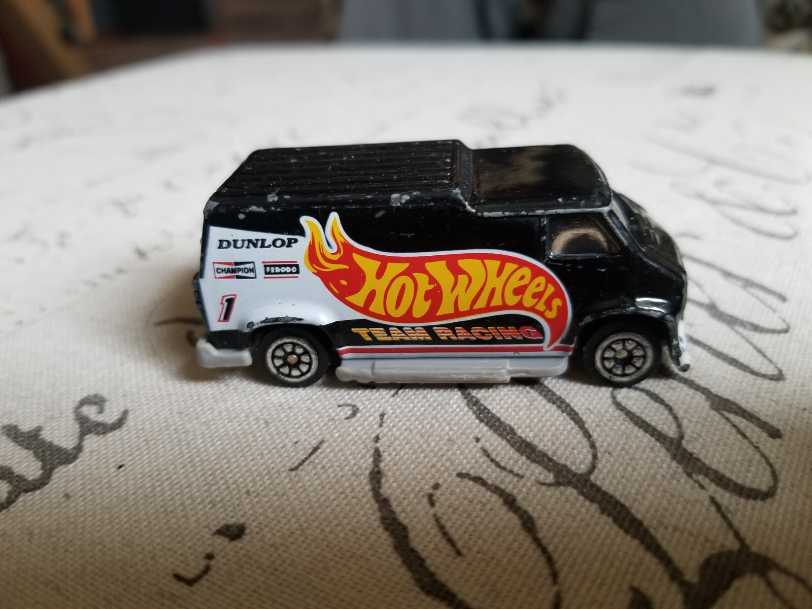 Picture 4 of 5