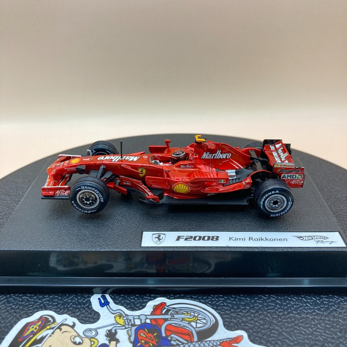 Hot Wheels Racing 1/43 Ferrari F2008 Kimi Raikkonen #1