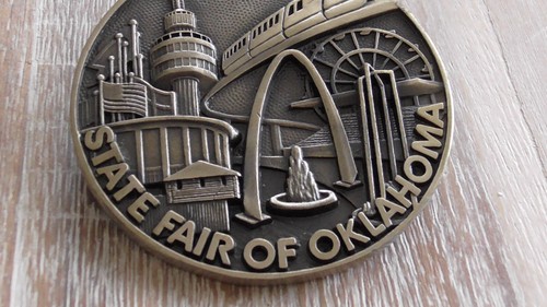 Lovely 1981 State Fair of Oklahoma 75 Years Anniversary Challenge Coin #A282 - Picture 5 of 12
