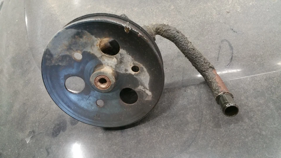 Bomba y polea de dirección asistida Firebird Camaro 1995-2002 serie 3800 2 V6 Foto 3 de 4