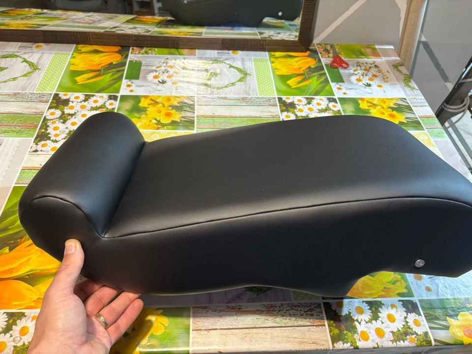 Sedile Centrale Posteriore Bmw X6 E71 E72 Completa Di Bulloni - Immagine 4 di 4