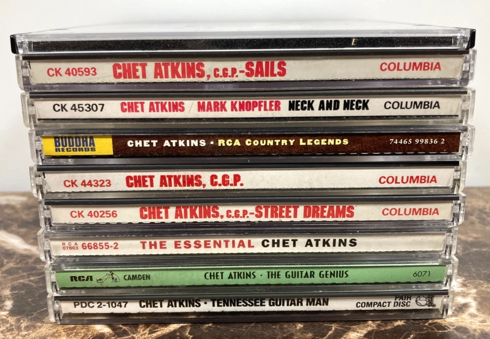 Chet Atkins CD Lot of 9 The Essential Guitar Genius Sails Street Dreams Legends Foto 2 de 4