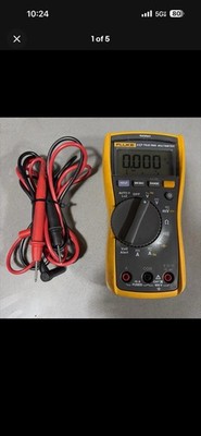Fluke 117 Electrician's Multimeter