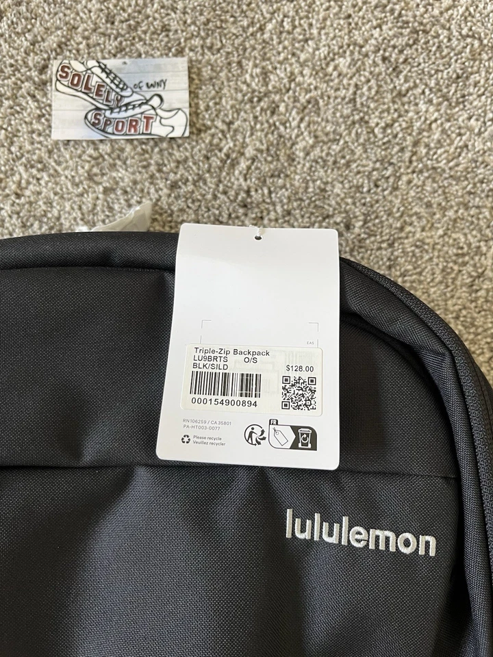 $128 Nueva Mochila Lululemon Triple Cremallera 28L Negra Viaje Diario Bolso Unisex Foto 3 de 4