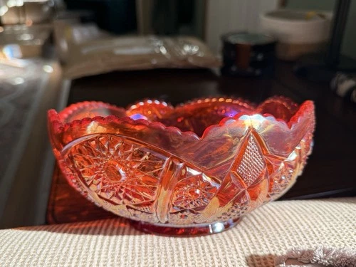 Vintage Indiana Glass Carnival Glass bowl from Heirloom series -Stars & Arches