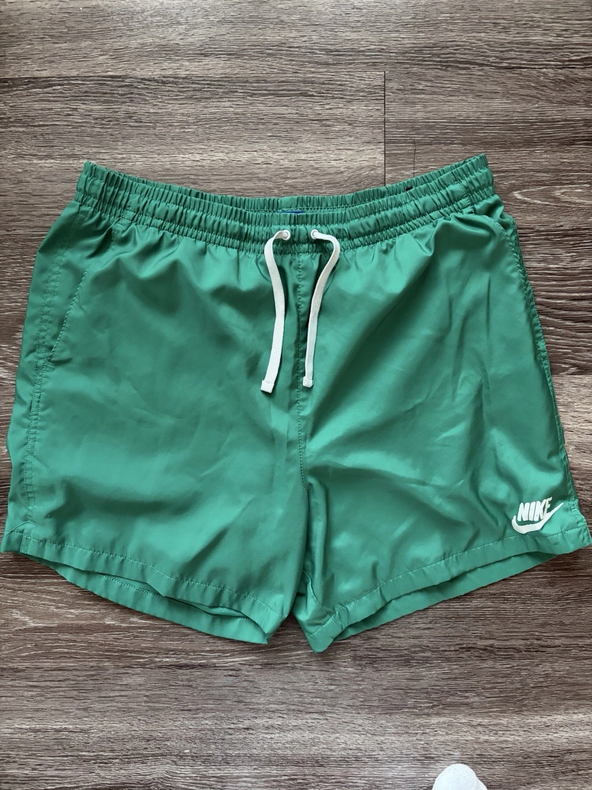 Nike Shorts Green - XL