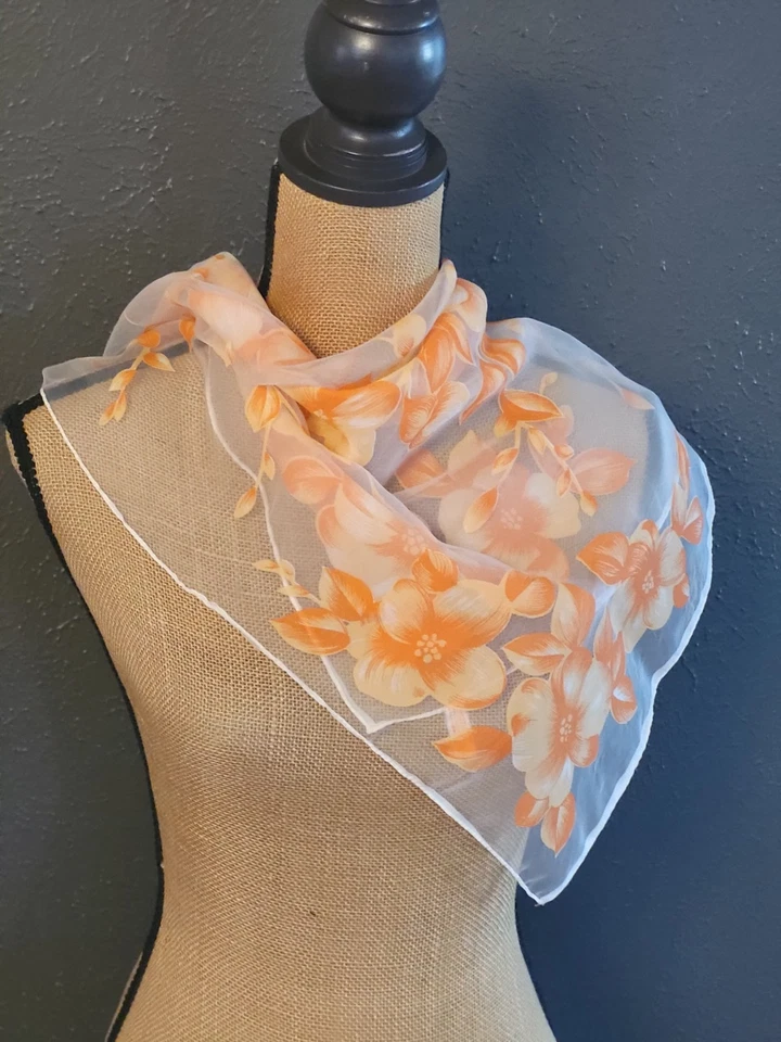 Bufanda cuadrada vintage de nailon floral naranja años 50/60 hecha en Japón bordes enrollados a mano Foto 2 de 4