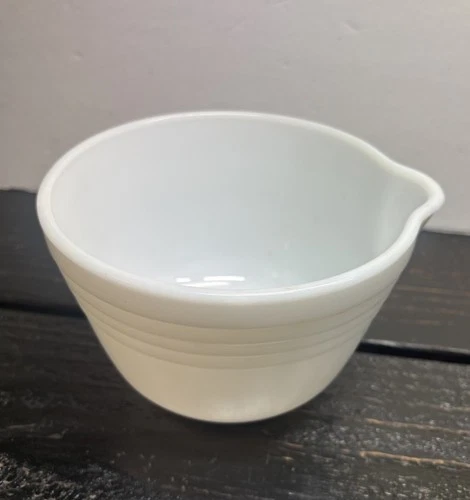 Vintage Pyrex Hamilton Beach Ribbed Milk Glass Small Mixing Bowl/ Pour Spout