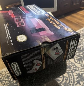 Nintendo NES Action Set Complete in Box CIB w/ Zapper DuckHuntMarioManual 