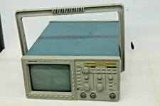 Tektronix TDS380 400 MHz, 2 Channel Oscilloscope