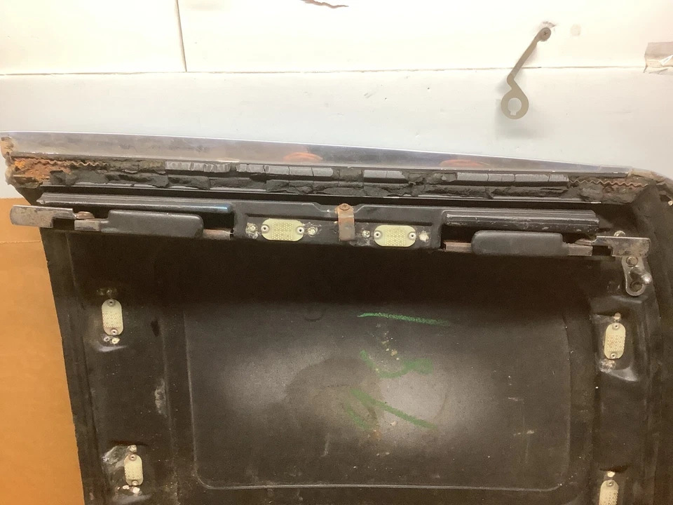 68-77 C3 Corvette DIREITO PASSAGEIRO T-TOP painel de teto com alças internas usado fabricante de equipamento original - Imagem 4 de 4