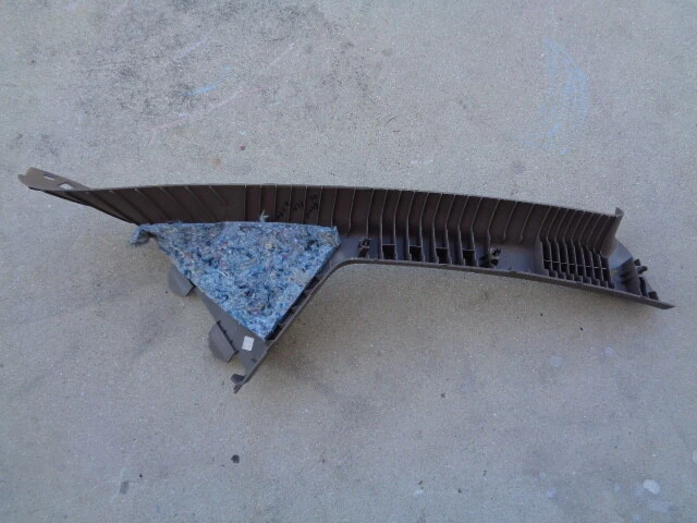 Nissan Quest 2005 pilar A delantero moldura lado del conductor izquierdo - bronceado OEM Foto 2 de 4