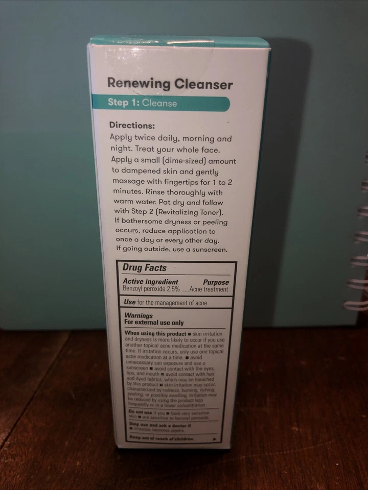 Limpiador Renovador Proactiv 4 oz 120 ml. Limpiador facial Foto 3 de 4