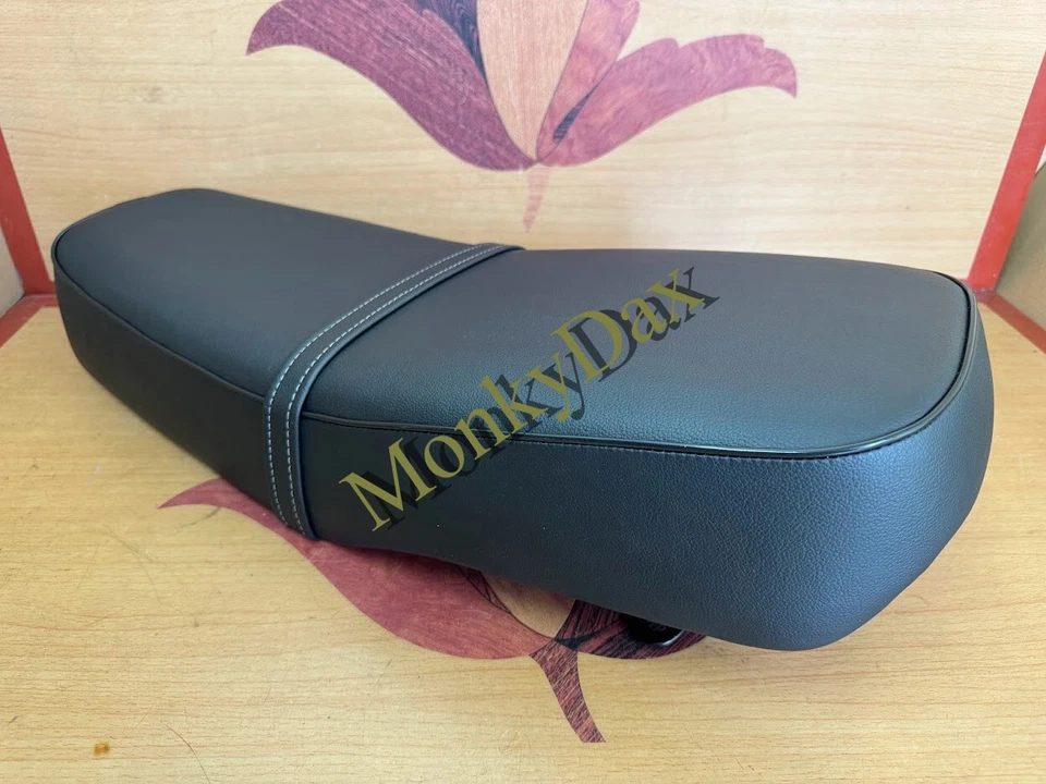 Asiento Honda 250 305 Scrambler CL72 CL77 1962-1965 modelo temprano. Metal Pan 2C-Clip Foto 2 de 4