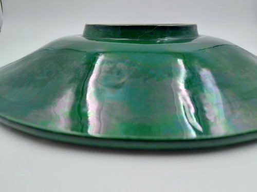 ANCIEN GRAND PLAT CREUX ROND ANNEES 50 VERT CERAMIQUE BARBOTINE DECOR FEUILLE - Photo 7/8