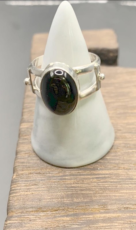 Navajo Artist Hiram Loran Sterling Silver And Black Onyx Size 9 Ring