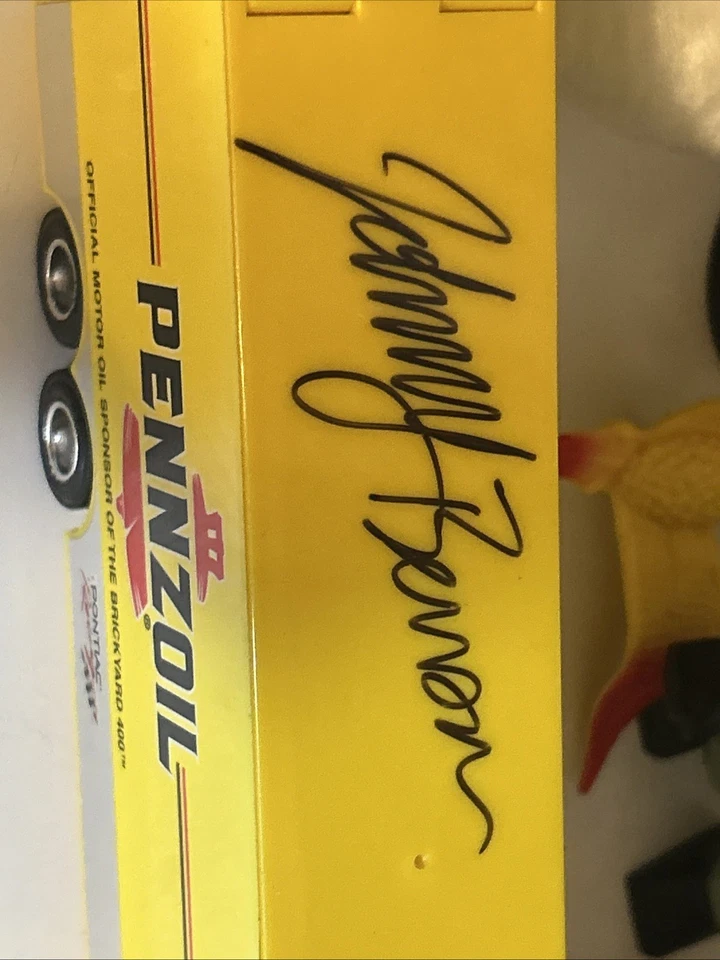 🔥🔥 Johnny Benson AUTOGRAFIADO!! Pennzoil Pontiac 1996 #30 1/64 Transporter 🔥🔥 Foto 2 de 4
