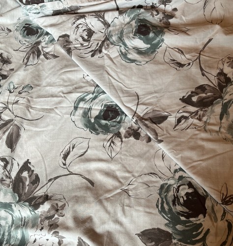Dunelm Floral Bedding king size 2 pillowcases - Picture 3 of 4