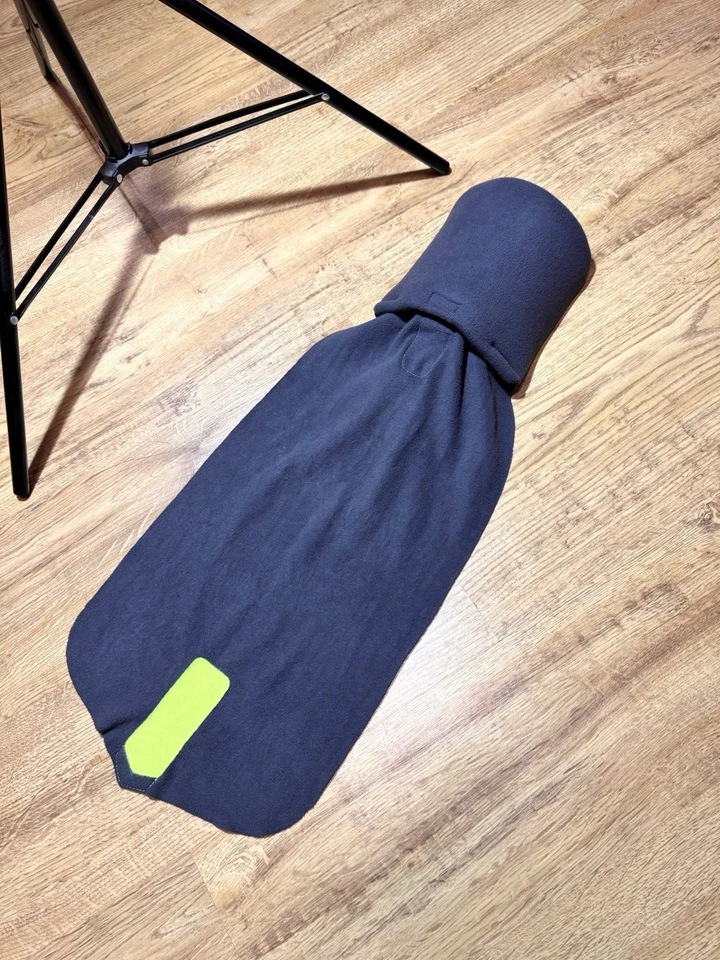 TRTL Almohada de Viaje Soporte para Cuello y Cabeza Avión Vellón Ajustable Gris Sin Bolsa Foto 4 de 4