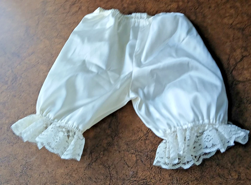 Conjunto de vestido vintage de seda y encaje para muñeca bisque de porcelana talla: 19-21 pulgadas Foto 4 de 4