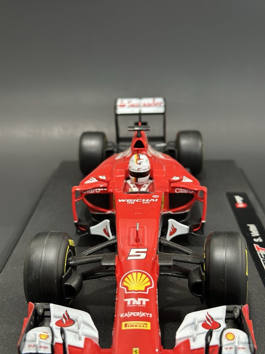 2015 Bburago 1/18 Ferrari SF15T Sebastian Vettel Rare 1:18 Scale
