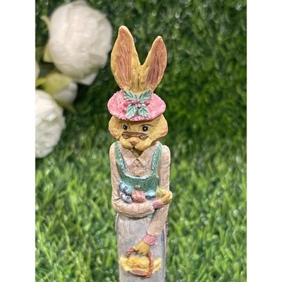 Beautiful Resign Easter Bunny  Rabbit 