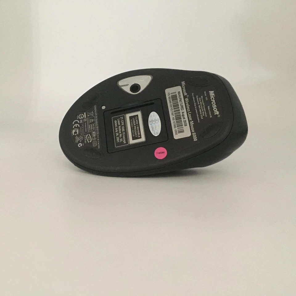 Microsoft 1052 Wireless Laser Mouse 6000 - Silver (B5V-00001) - Image 4 of 4