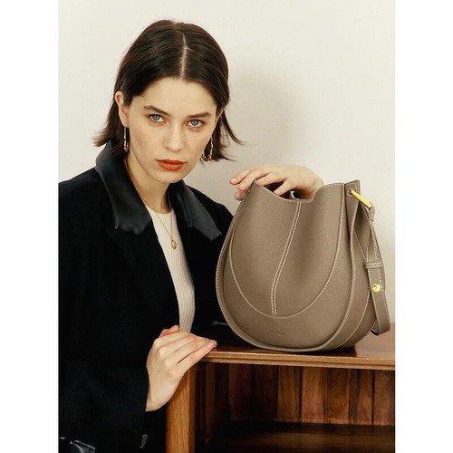 Women's Leather Crossbody Bags Saddle Bag Large Capacity Shoulder Bucket Bag - Bild 8 von 28