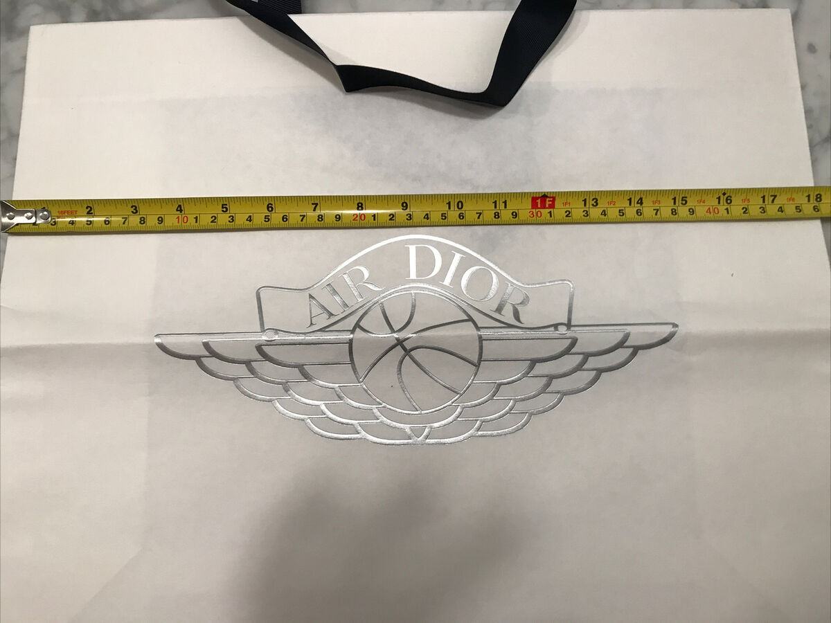 Jordan Dior Cổ Thấp Giày Nike Air Jordan 1 Retro Low Dior #24 Jordan Dior Cổ Thấp Giày Nike Air Jordan 1 Retro Low Dior
