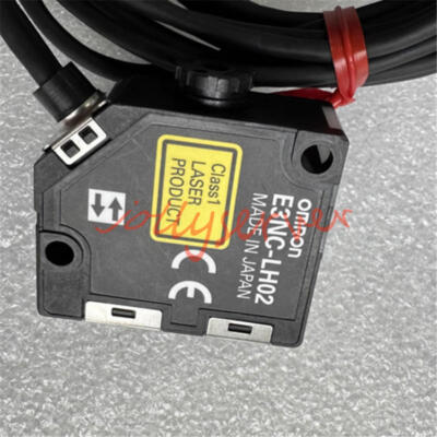 1PCS New In Box Omron laser sensor E3NC-LH02