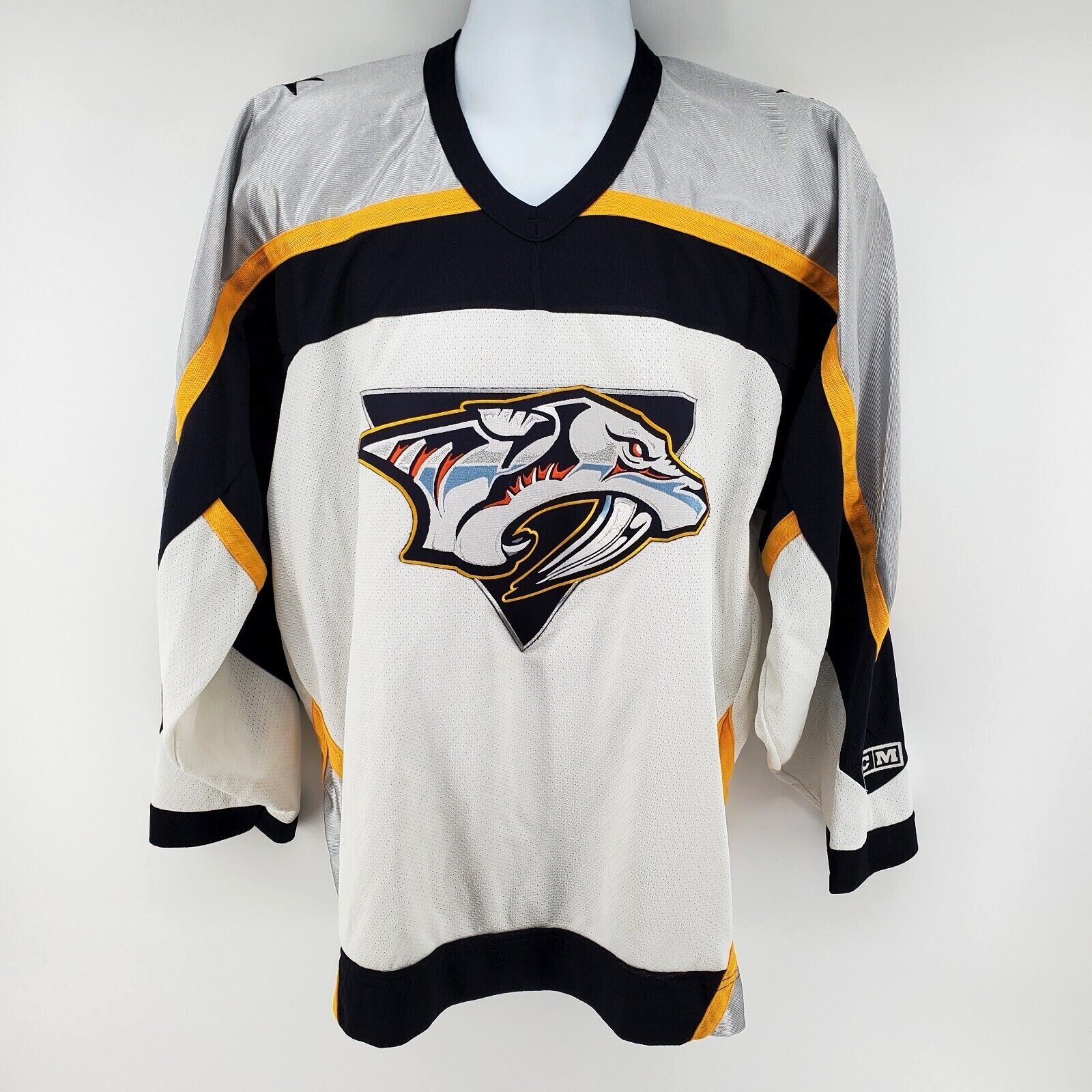 Wyco Vintage 1990s Nashville Predators NHL Hockey Jersey